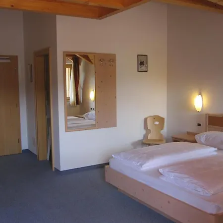 Hotel Borest 2*